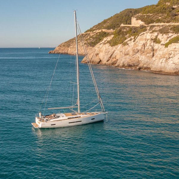 hanse-460-photo-exterieur-2021-hanse-460-bilder-web-exterior-b-00020jpg_5875118089712073358_1980_0_0