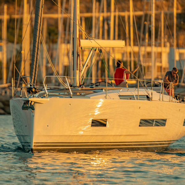 hanse-460-photo-exterieur-2021-hanse-460-bilder-web-exterior-b-00037jpg_-5148899960442258166_1980_0_0